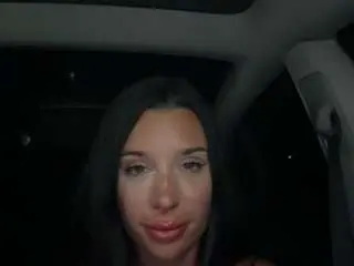 Tighttinymilf  live sex cam