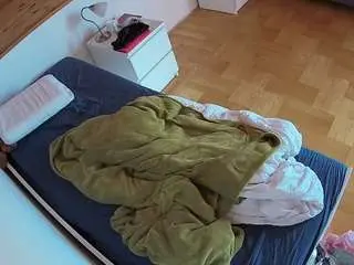 Voyeurcam-julmodels-greybed-1  live sex cam