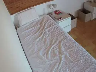Voyeurcam-julmodels-greybed-1  live sex cam