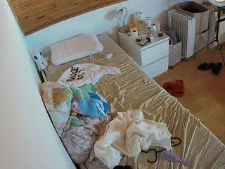 Voyeurcam-julmodels-greybed-1  live sex cam