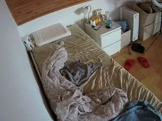 Voyeurcam-julmodels-greybed-1  live sex cam
