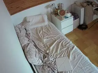 Voyeurcam-julmodels-greybed-1  live sex cam