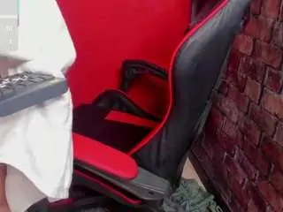 Bombomks  live sex cam