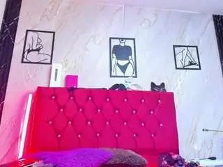 Bombomks  live sex cam