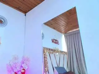 Dafnequeen  live sex cam