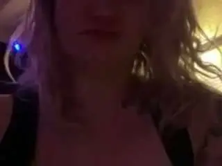 Danigirl4444  live sex cam