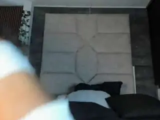 Lia-thompson  live sex cam