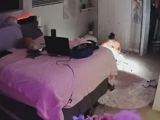 Voyeurcam-house-charleys-room  live sex cam