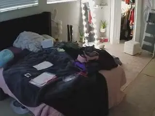 Voyeurcam-house-charleys-room  live sex cam