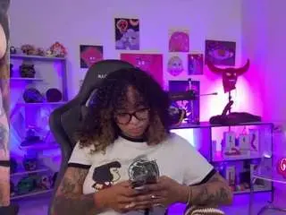Alesyahampton  live sex cam