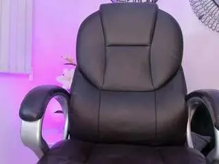 Calyptra-lux  live sex cam