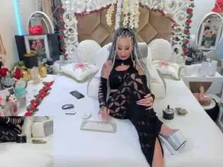 Hotblonde69xxx  live sex cam