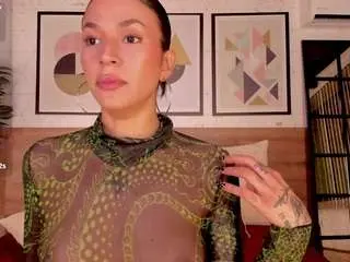 Lunaruso  live sex cam