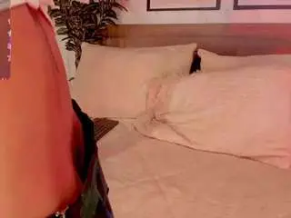 Lunaruso  live sex cam