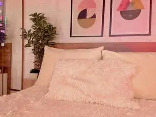 Lunaruso  live sex cam