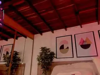 Lunaruso  live sex cam