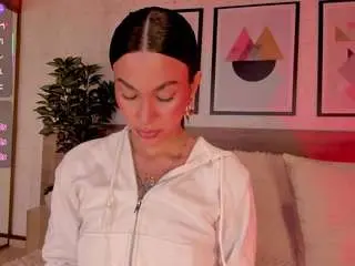 Lunaruso  live sex cam