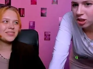 Roxy-starr1  live sex cam