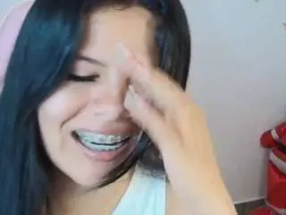 Dania-jade  live sex cam