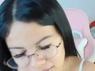 Dania-jade  live sex cam