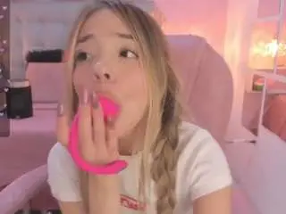 Dulcepowll  live sex cam