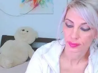 Misslara123  live sex cam