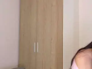 Pinkyblooom  live sex cam