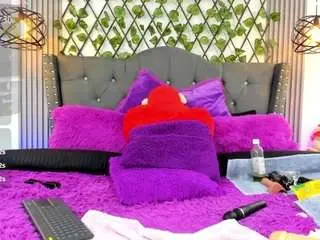 Softdesiree  live sex cam