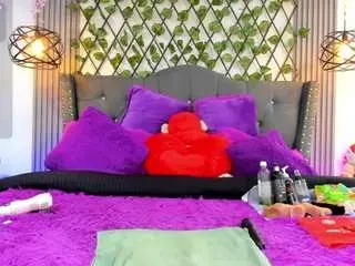 Softdesiree  live sex cam