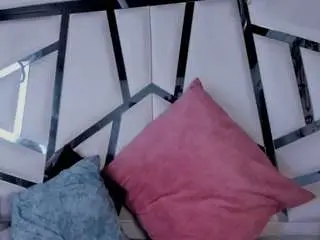 Hannywatson  live sex cam