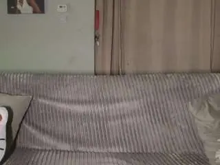 Sexiiimamiii23  live sex cam