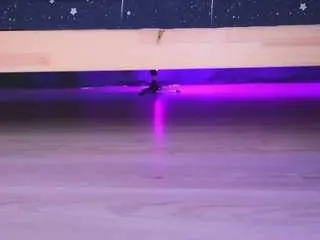 Yourfeetmodel  live sex cam