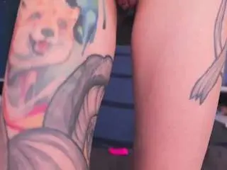 Yourfeetmodel  live sex cam