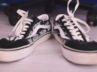 Yourfeetmodel  live sex cam