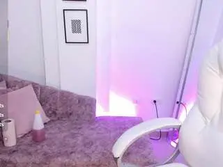 Alessia-yorks  live sex cam