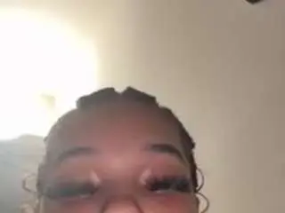 Biggyanaaaa  live sex cam