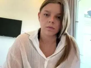 Celestineerner  live sex cam