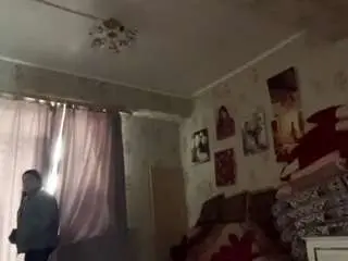 Eneidatrueax  live sex cam