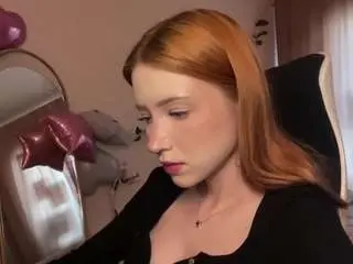 Luciwoolhouse  live sex cam