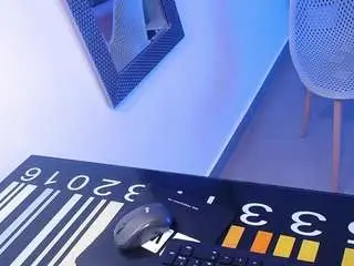 Tina-lewis  live sex cam