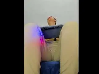 Anna-nozokii  live sex cam