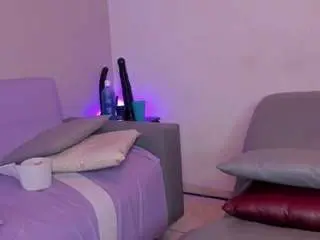Bemylover31  live sex cam