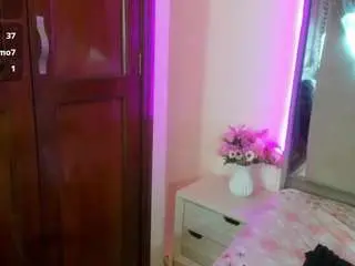Casey-lorens  live sex cam