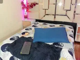 Casey-lorens  live sex cam