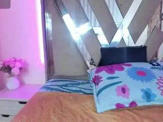 Casey-lorens  live sex cam