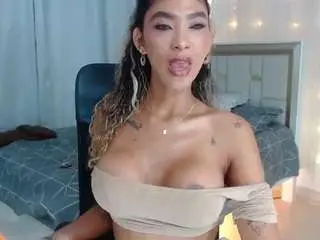 Eylinmontana  live sex cam