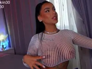 Iammazeekiin30xx  live sex cam