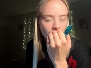 Karisader  live sex cam