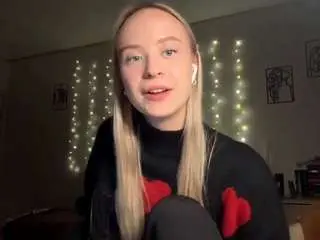 Karisader  live sex cam