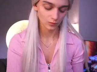 Karlayegge  live sex cam